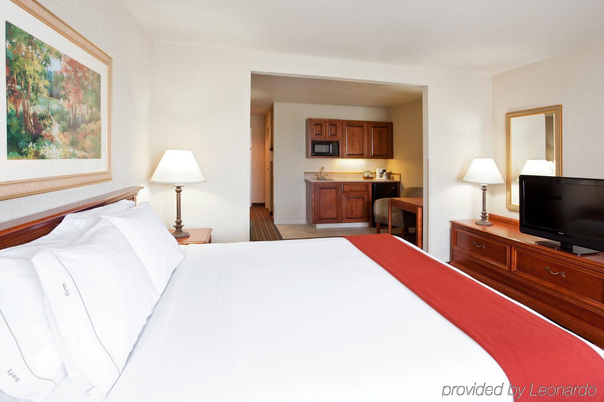 Holiday Inn Express Hotel & Suites Columbus Southeast Groveport By Ihg Buitenkant foto